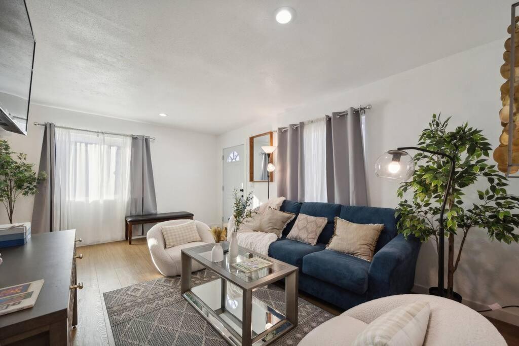 Ferienhaus Entire Private 3-bedroom Home, Ranch, Baby Crib, Gated Yard San Diego